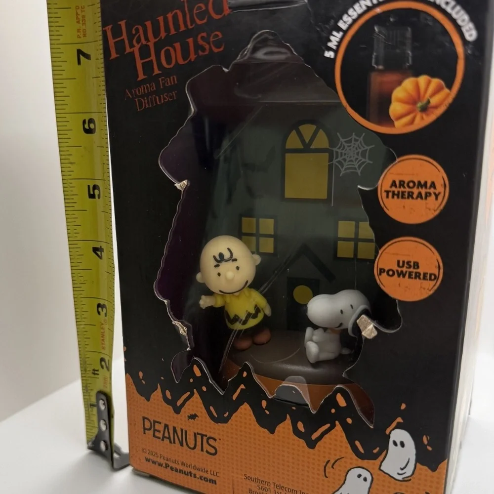 HTF Peanuts Haunted House Aroma Fan Diffuser 2025 Charlie Brown Snoopy Halloween